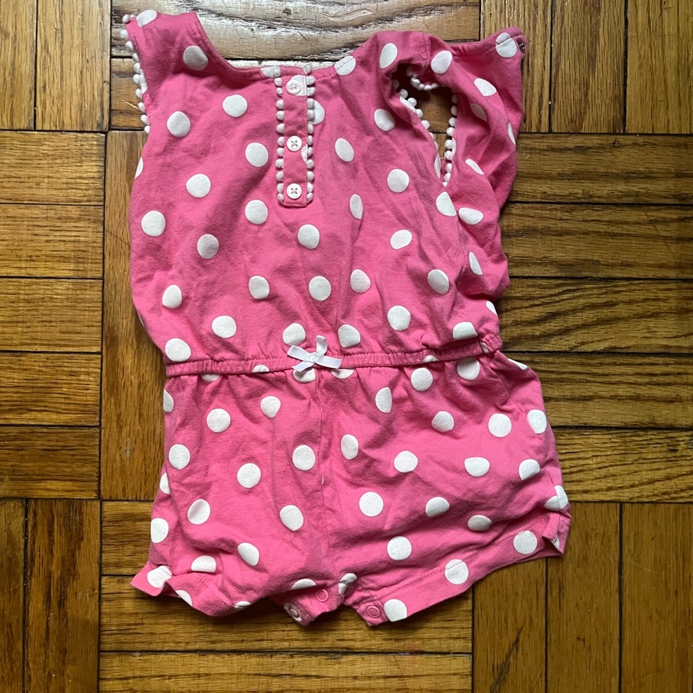 Bundle of girls clothes